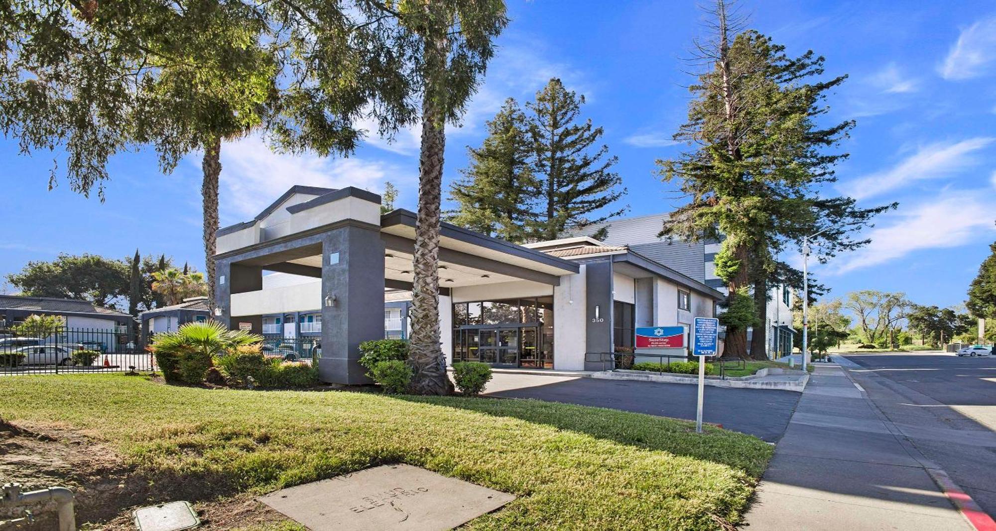 Surestay Plus Hotel By Best Western Sacramento North Exterior foto